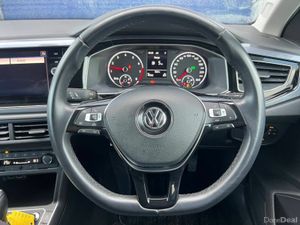 Volkswagen Polo 1.0 TSI AUTO // FULL SERVICE HISTO - Image 4