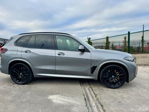 BMW X5 2025 Top Spec M-Sport Pro - Image 2