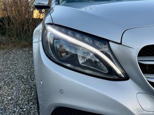 2017 Mercedes-Benz C350e Hybrid Avantgarde Auto - Image 4