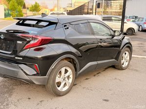 Toyota C-HR Hybrid 2019 - Image 4