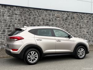 2017 Hyundai Tucson Executive 1.7CRDI  FSH - Image 3