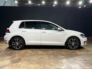 Volkswagen Golf 1.2 AUTOMATIC - REVERSE CAMERA - C - Image 3