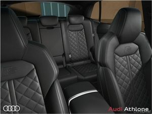 Audi Q8 3.0TFSIe 483BHP quattro Competition Tip-Tr - Image 4