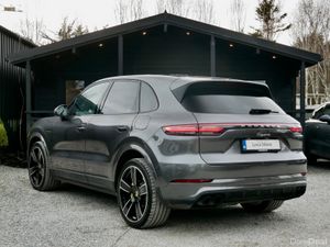 2020 Porsche Cayenne E-Hybrid **DEPOSIT TAKEN** - Image 4