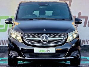 2016 Mercedes Benz V Class V250 8 Seater Low Milea - Image 4