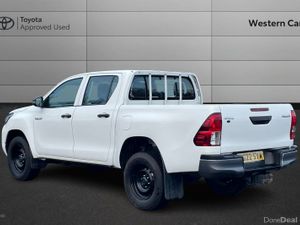 Toyota Hilux 2.4 D-4D Active Extra Cab Pickup 4WD - Image 4