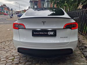 2023 (232) Tesla Model Y Performance AWD - Image 4