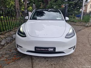 2023 (232) Tesla Model Y Performance AWD - Image 3