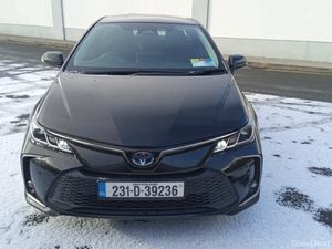 TOYOTA COROLLA 2023 LUNA / 1.8 PETROL HYBRID /AUTO - Image 2