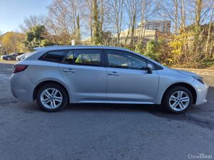 TOYOTA COROLLA/2022/IRISH CAR/1.8 PETROl HYBRID - Image 4
