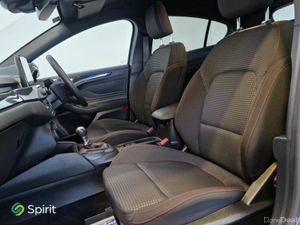 Ford Focus 1.0T EcoBoost Hybrid 125PS ST-Line ***C - Image 4