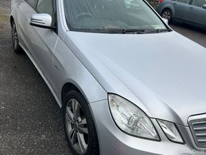 Mercedes-Benz E-Class 2010 - Image 3