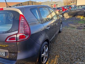 10 Renault Scenic 1.5 Diesel - Image 3