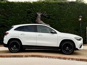 Mercedes GLA 250e AMG PREMIUM PLUS ONLY 1000km - Image 3