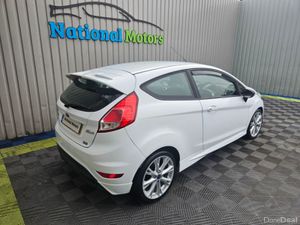 2014 Ford Fiesta 1.0 Petrol ZETEC - Image 3