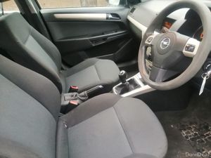Opel Astra 2007 - Image 4
