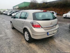 Opel Astra 2007 - Image 2