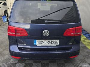 2013 Volkswagen Touran 1.4 Petrol Automatic - Image 4