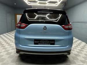 Renault Grand Scenic ICONIC BLUE DCI** 7 SEATS** - Image 3