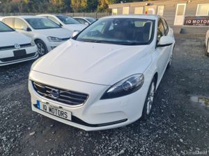Volvo V40 1.6Petrol T4 SE Automatic  (3687) - Image 2