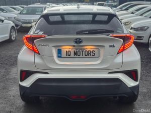 Toyota C-HR 1.8 Petrol Hybrid Automatic - 2017 (46 - Image 4