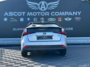 Toyota Prius 1.8 Petrol hybrid - Image 3