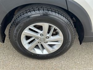 Hyundai Tucson IX35 COMFORT 1.6 D 5DR - Image 2