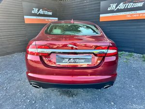 Jaguar XF 2.0 LUXURY HIGH SPEC - Image 4