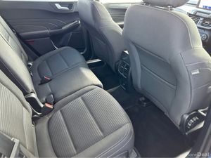 Ford Kuga TITANIUM 2.5 PHEV 225 S6.2 CT 4DR - Image 4