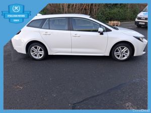 Toyota Corolla LUNA/2022/IRISH CAR/1.8 PETROL HYBR - Image 4