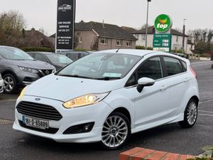 Ford Fiesta ZETEC 2016 automatic - Image 2