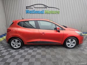 2015 Renault Clio 1.2 PETROL DYNAMIQUE NAV - Image 3