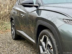 2023 Hyundai Tucson 4WD Executive PHEV Automatic - Image 4
