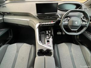 Peugeot 3008 ALLURE PREMIUM+ PHEV - Image 2