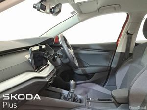 Skoda Octavia Selection 1.5TSI 115HP - Image 4