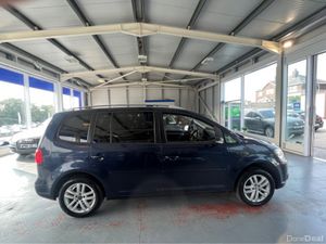 Volkswagen Touran CL BLUEMOTION 1.6 TDI 7SEATS 105 - Image 4