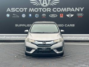 Honda Fit Hybrid - Image 2