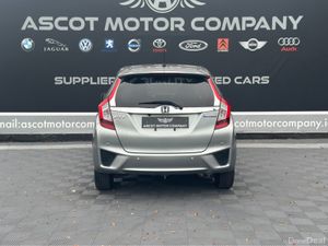 Honda Fit Hybrid - Image 4