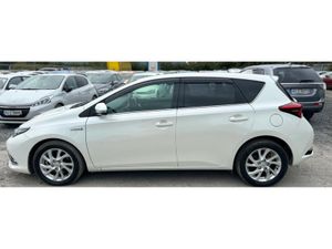 Toyota Auris 1.8L Pertol Hybrid Low Mileage (5355) - Image 4