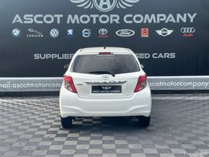 Toyota Vitz Auto - Image 4