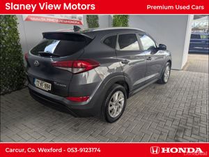Hyundai Tucson 1.7 SE NAV BLD 116PS 5DR - Image 2