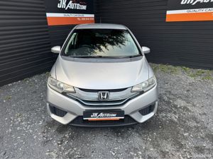 Honda Fit 1.5 HYBRID AUTO - Image 2
