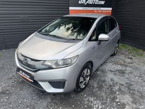 Honda Fit 1.5 HYBRID AUTO - Image 3