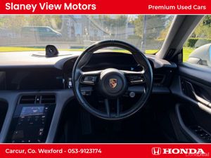 Porsche Taycan 4X2 AUTO - Image 2