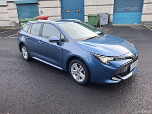 TOYOTA COROLLA LUNA / 2022 / 1.8 Petrol Hybrid - Image 3