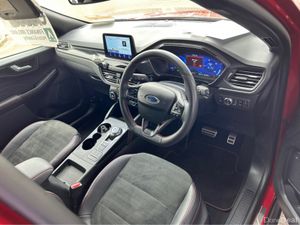 Ford Kuga ST-LINE X - Image 3
