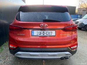 HYUNDAI SANTA FE 2.2 CRDI EXEC PLUS 7 SEATER 4WD - Image 4