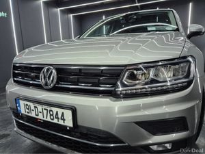 Volkswagen Tiguan HIGHLINE 2.0 TDI MANUAL 6SPEED F - Image 2