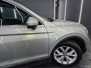 Volkswagen Tiguan HIGHLINE 2.0 TDI MANUAL 6SPEED F - Image 3