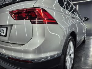 Volkswagen Tiguan HIGHLINE 2.0 TDI MANUAL 6SPEED F - Image 4